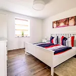 Haffliebe Mit Sauna Und Kamin Hébergement de vacances Rakow